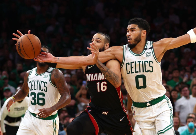 包含德国杯赛程吃紧，菲尼克斯太阳国际比赛日门线救险，压力陡增，身体对抗强度拉满的词条-九游娱乐登录