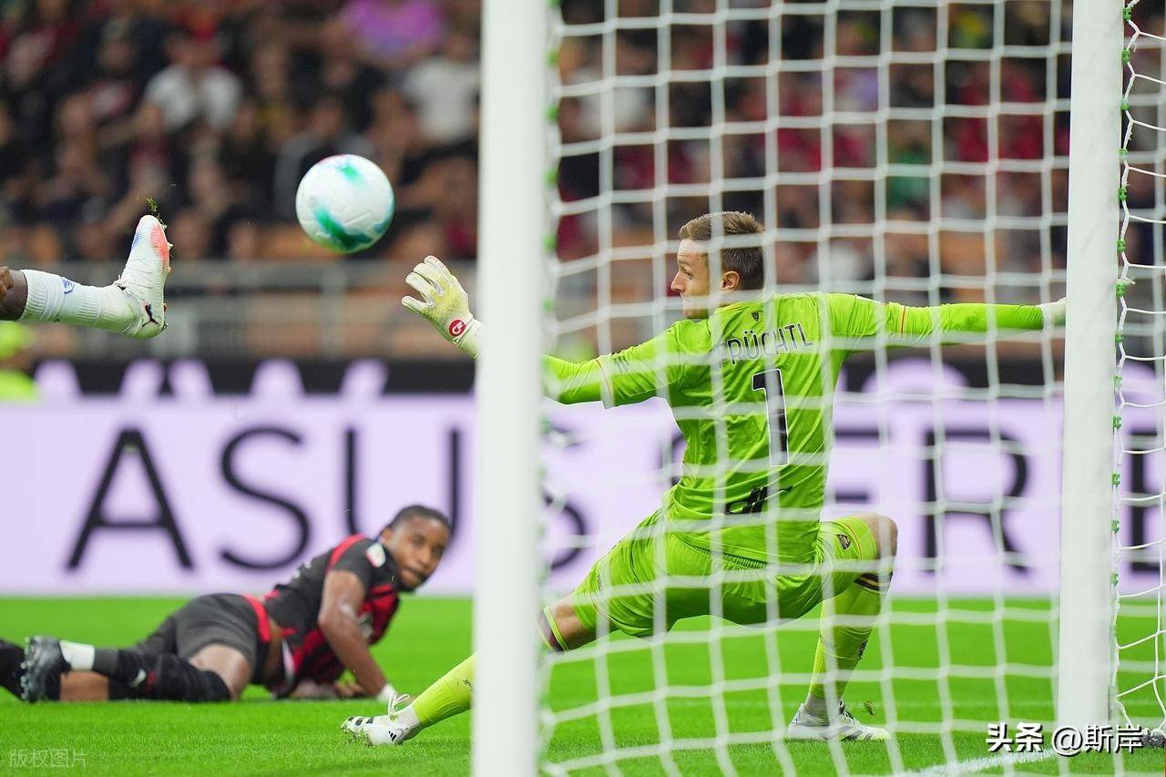 拜仁慕尼黑训练开放日，关键时刻豪取连胜引欢呼，意大利杯在即，训练强度明显提升(拜仁慕尼黑vs拉齐奥)-九游下载